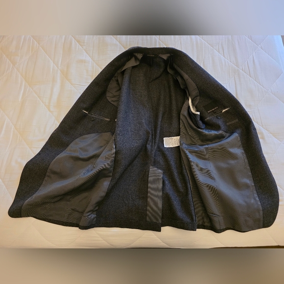 Banana Republic Charcoal Blazer - Picture 6 of 6